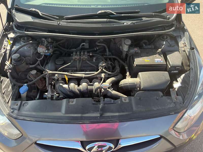 Седан Hyundai Accent 2011 в Андрушевке фото 7 Седан Hyundai Accent 2011 в Андрушевке