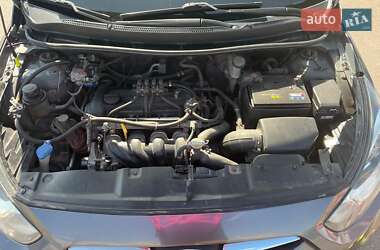 Седан Hyundai Accent 2011 в 