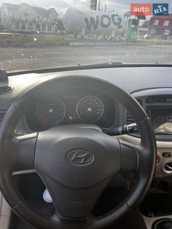 Седан Hyundai Accent 2008 в Кременчуге