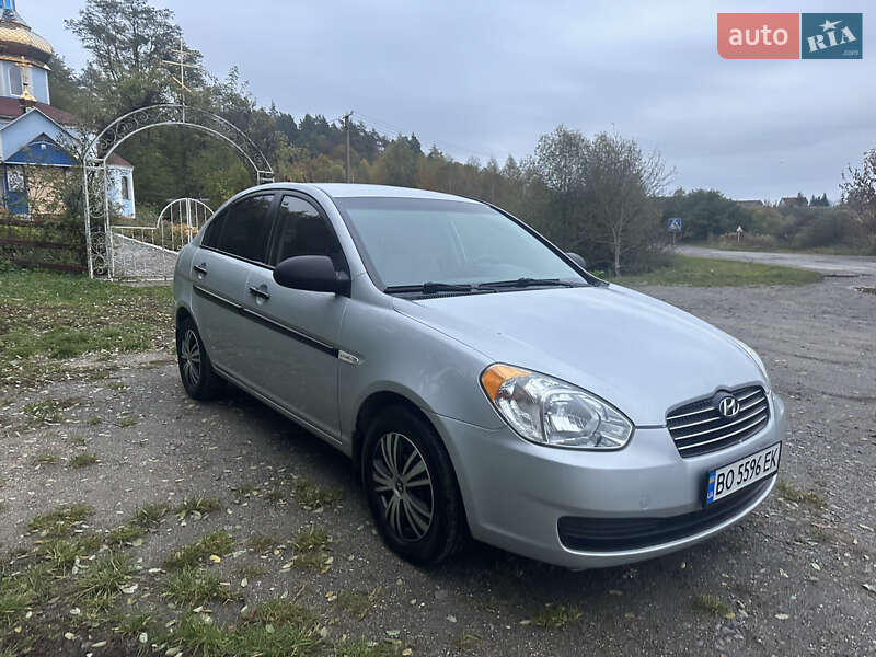 Седан Hyundai Accent 2009 в Ізяславі