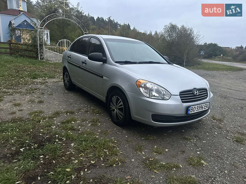 Седан Hyundai Accent 2009 в Ізяславі