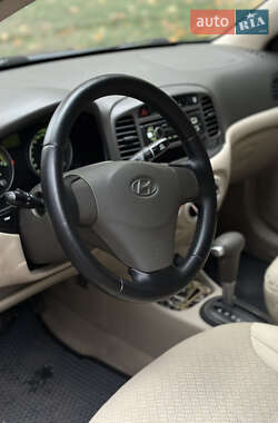 Седан Hyundai Accent 2008 в  фото 15 Седан Hyundai Accent 2008 в