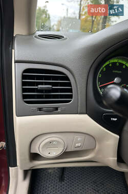 Седан Hyundai Accent 2008 в  фото 19 Седан Hyundai Accent 2008 в