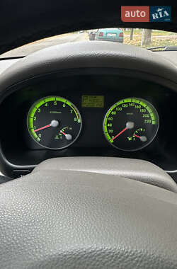 Седан Hyundai Accent 2008 в  фото 22 Седан Hyundai Accent 2008 в