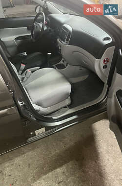 Седан Hyundai Accent 2008 в 