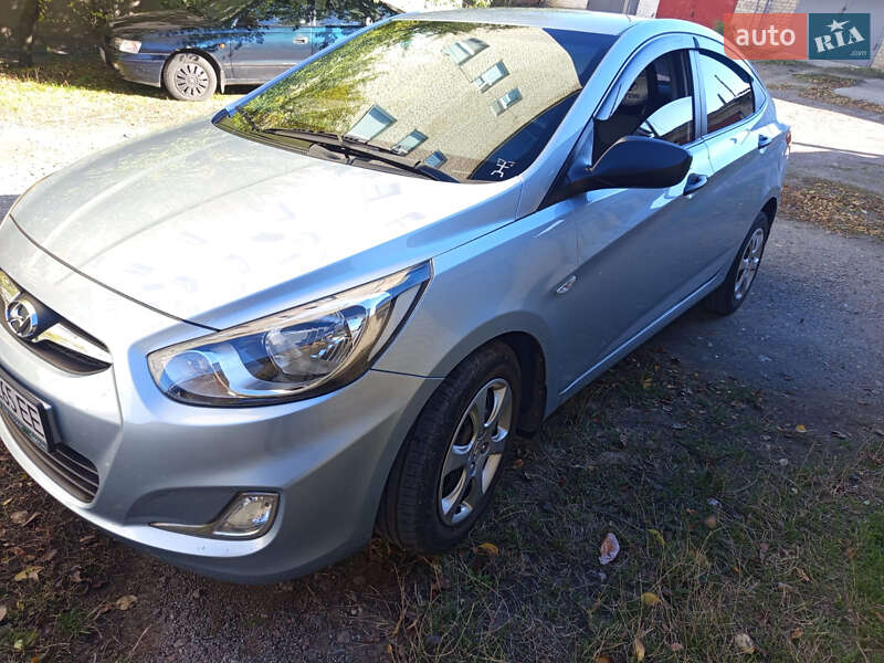 Седан Hyundai Accent 2012 в Балті фото 4 Седан Hyundai Accent 2012 в Балті