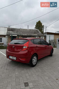Хэтчбек Hyundai Accent 2012 в 