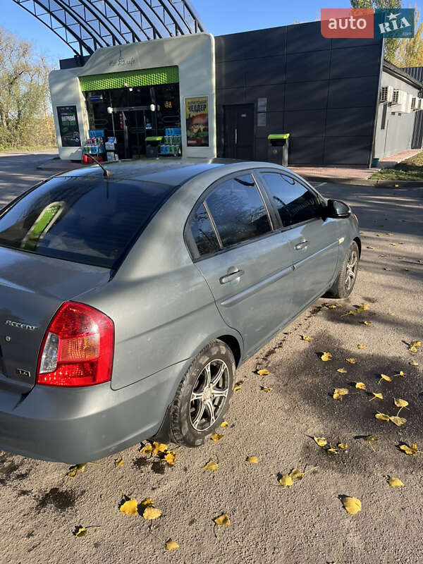 Седан Hyundai Accent 2008 в Виннице
