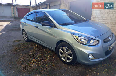 Седан Hyundai Accent 2012 в Балте