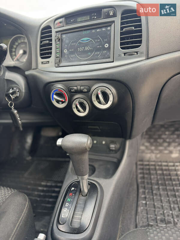 Хетчбек Hyundai Accent 2006 в Києві фото 38 Хетчбек Hyundai Accent 2006 в Києві