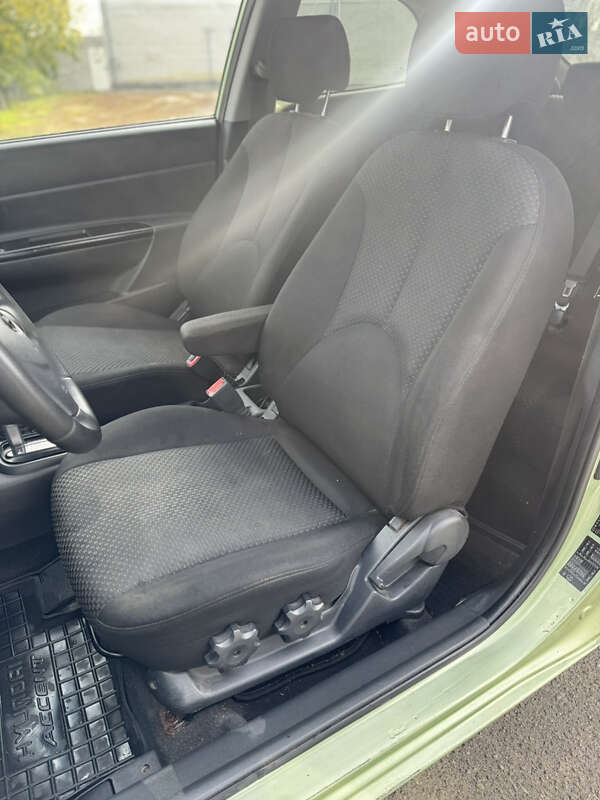 Хетчбек Hyundai Accent 2006 в Києві фото 42 Хетчбек Hyundai Accent 2006 в Києві
