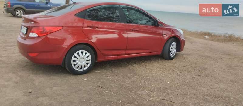 Седан Hyundai Accent 2013 в Черноморском фото 11 Седан Hyundai Accent 2013 в Черноморском