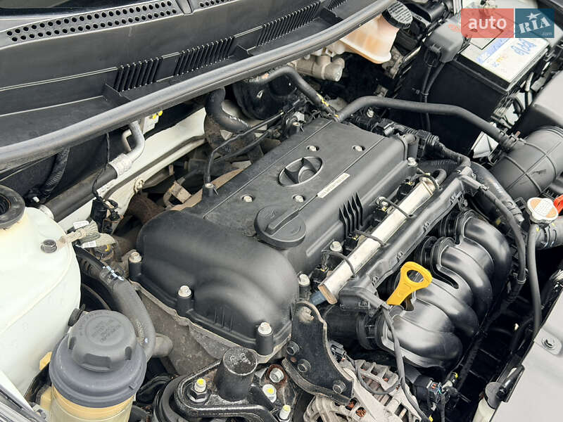 Хэтчбек Hyundai Accent 2012 в Одессе
