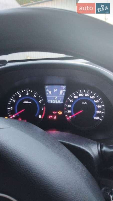 Седан Hyundai Accent 2012 в Киеве фото 2 Седан Hyundai Accent 2012 в Киеве