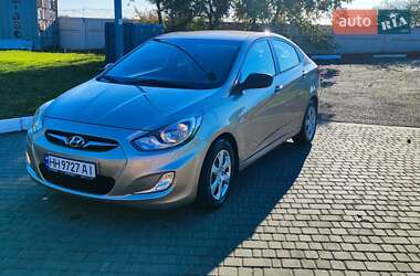 Седан Hyundai Accent 2014 в Одессе Седан Hyundai Accent 2014 в Одессе