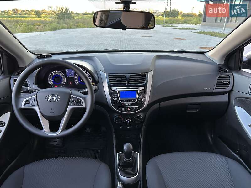 Седан Hyundai Accent 2013 в Киеве фото 26 Седан Hyundai Accent 2013 в Киеве
