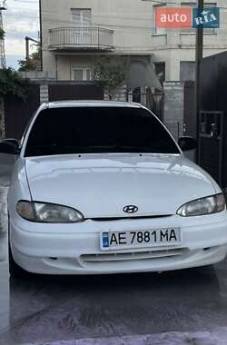 Лифтбек Hyundai Accent 1996 в Одессе Лифтбек Hyundai Accent 1996 в Одессе
