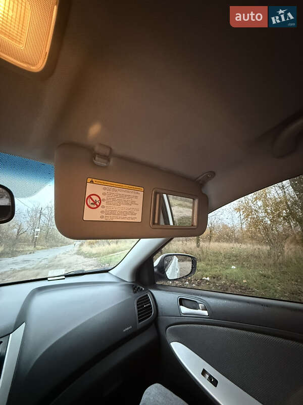 Седан Hyundai Accent 2013 в Киеве фото 62 Седан Hyundai Accent 2013 в Киеве