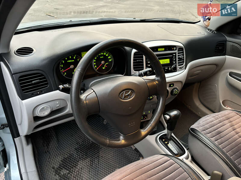 Седан Hyundai Accent 2008 в Киеве