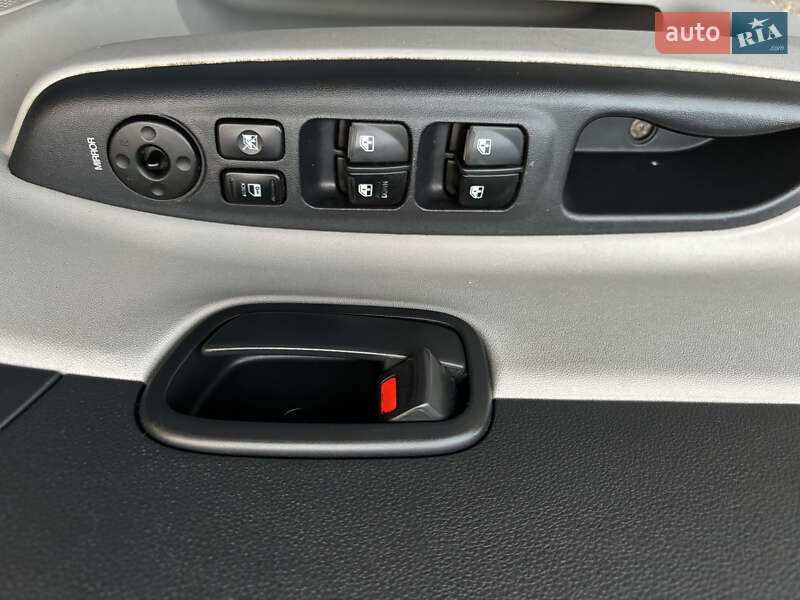 Седан Hyundai Accent 2008 в Киеве