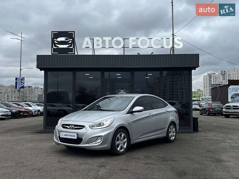 Седан Hyundai Accent 2013 в Киеве фото 4 Седан Hyundai Accent 2013 в Киеве