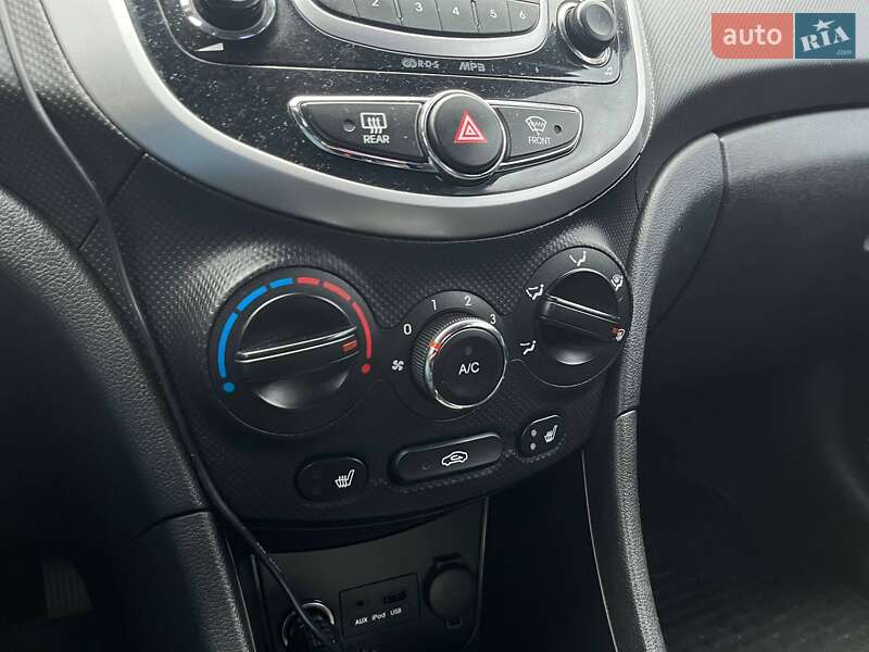 Седан Hyundai Accent 2013 в Киеве фото 24 Седан Hyundai Accent 2013 в Киеве