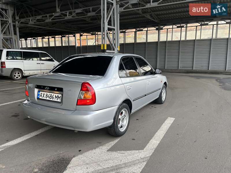 Седан Hyundai Accent 2002 в Харкові