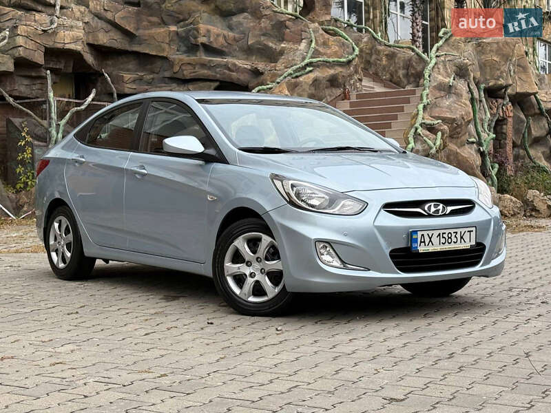 Hyundai Accent 2011 Hyundai Accent 2011