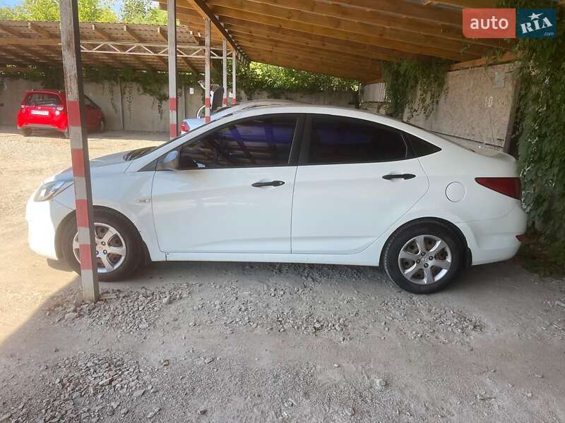 Седан Hyundai Accent 2013 в Кропивницькому