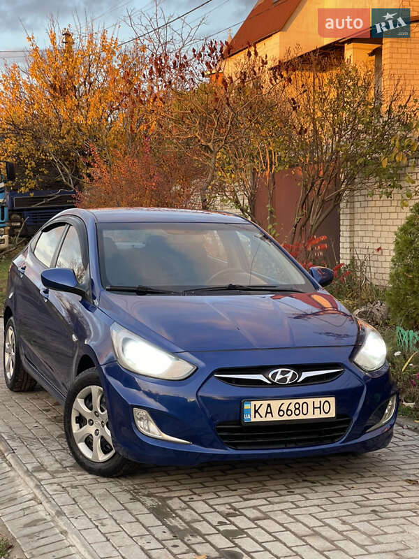 Седан Hyundai Accent 2013 в Харкові