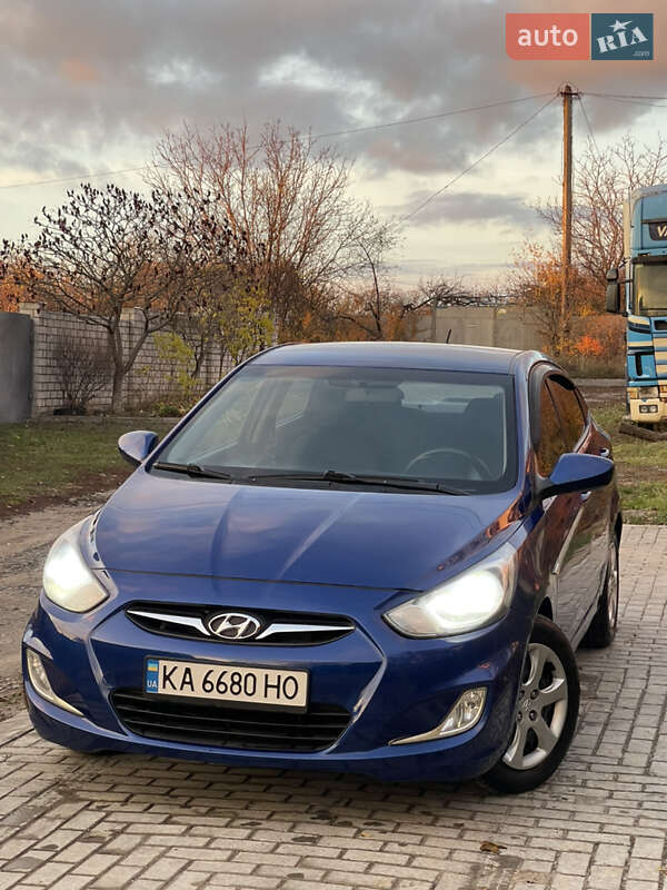 Седан Hyundai Accent 2013 в Харкові