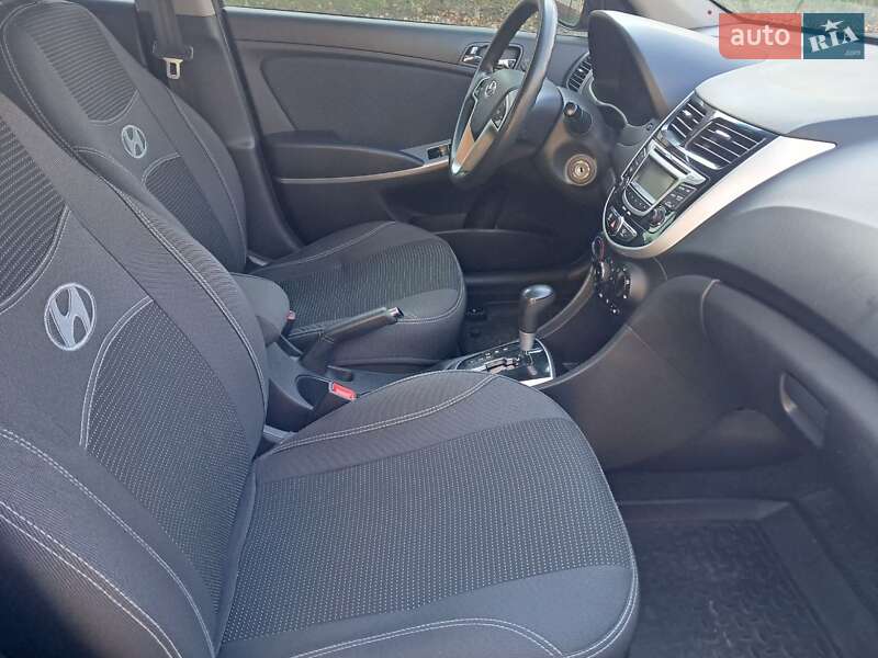 Седан Hyundai Accent 2011 в Киеве