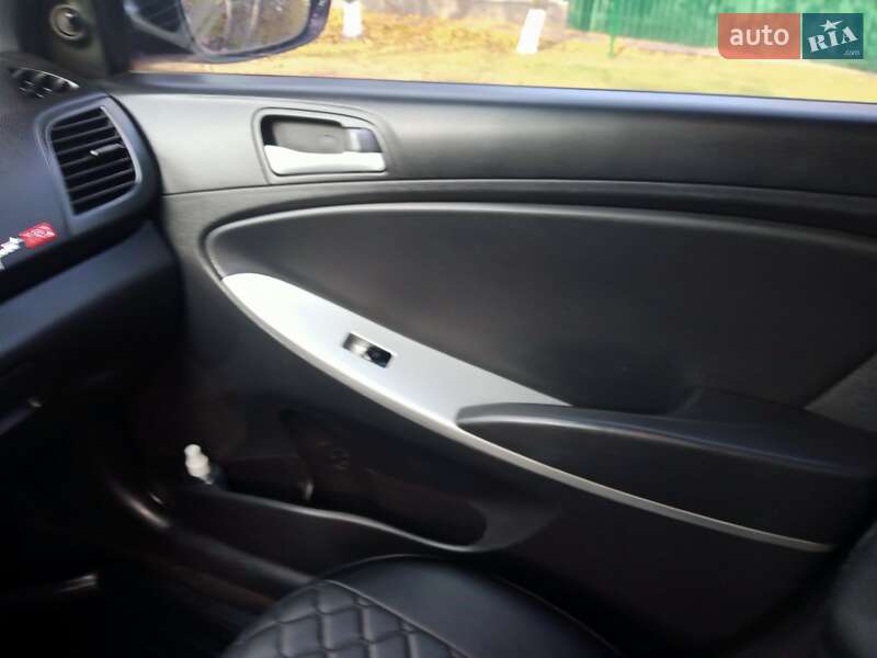 Седан Hyundai Accent 2011 в Полтаві