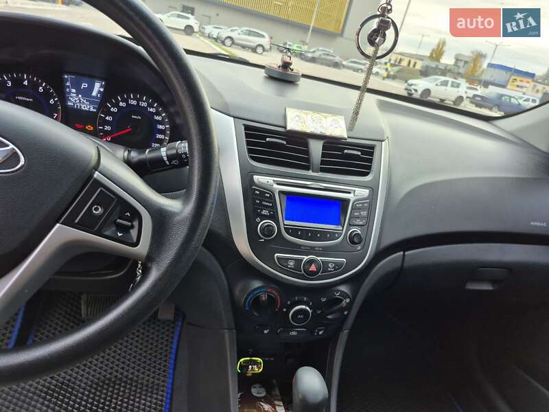 Седан Hyundai Accent 2014 в Киеве