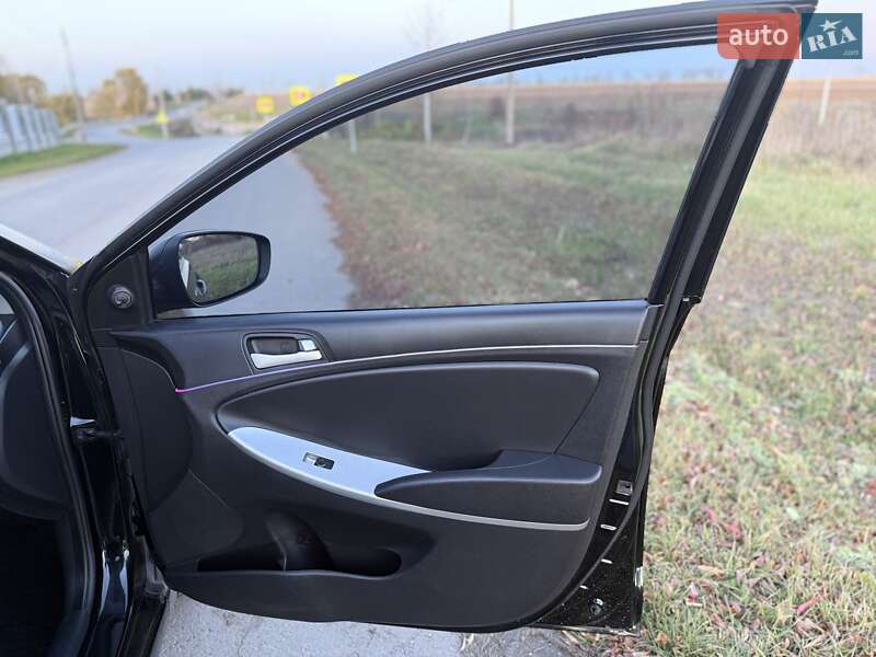 Седан Hyundai Accent 2011 в Тернополе