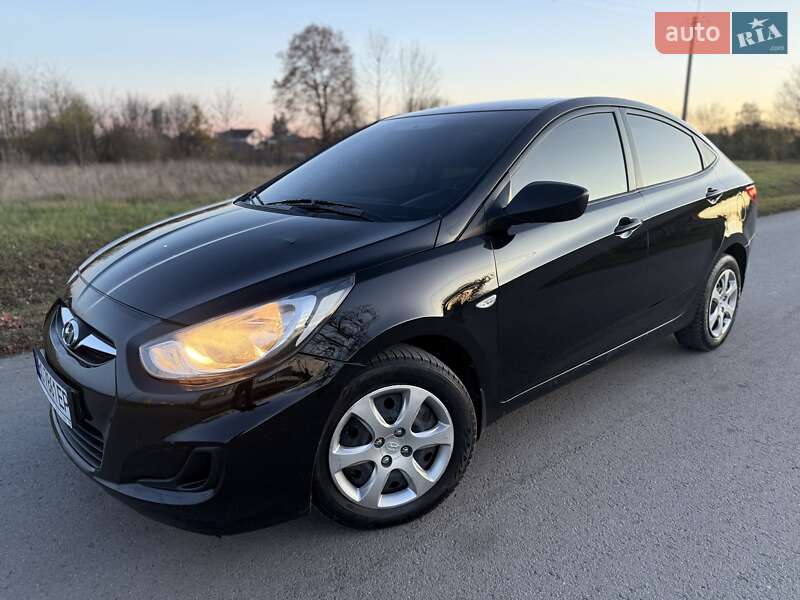 Седан Hyundai Accent 2011 в Тернополе