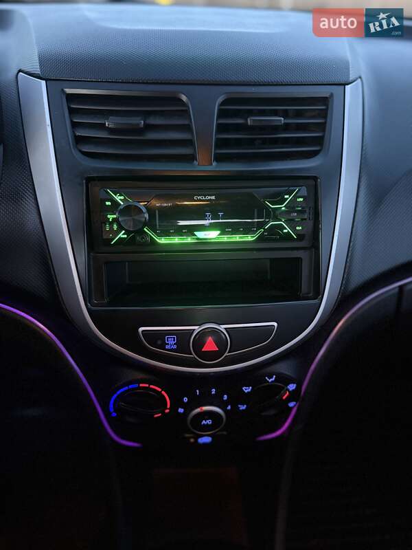 Седан Hyundai Accent 2011 в Тернополе