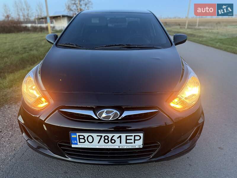 Седан Hyundai Accent 2011 в Тернополе