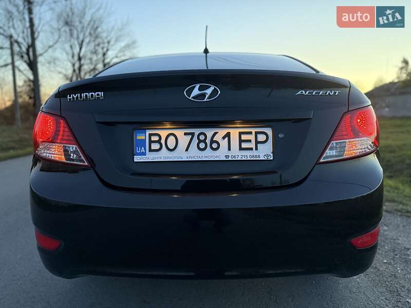 Седан Hyundai Accent 2011 в Тернополе