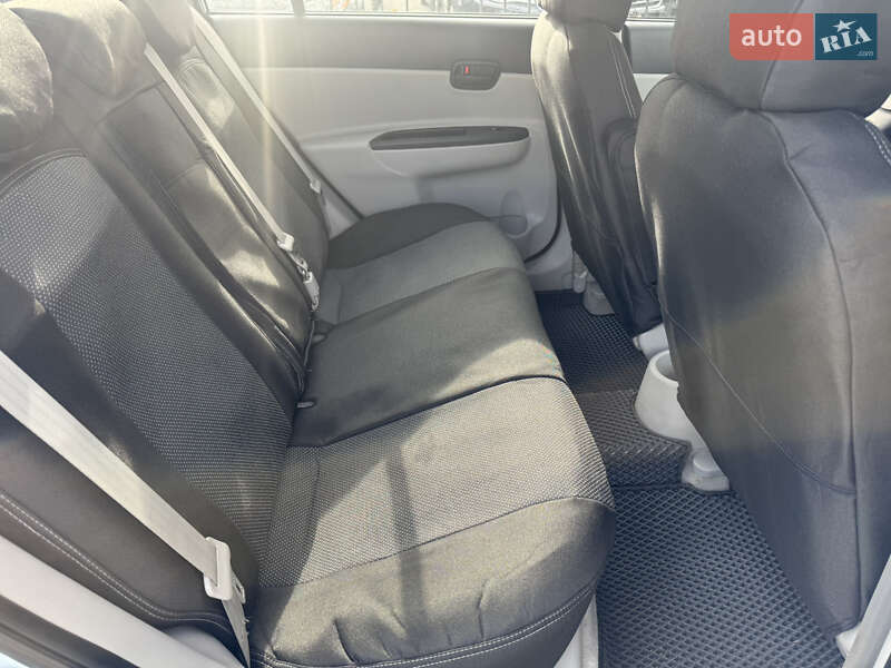 Седан Hyundai Accent 2008 в Миколаєві