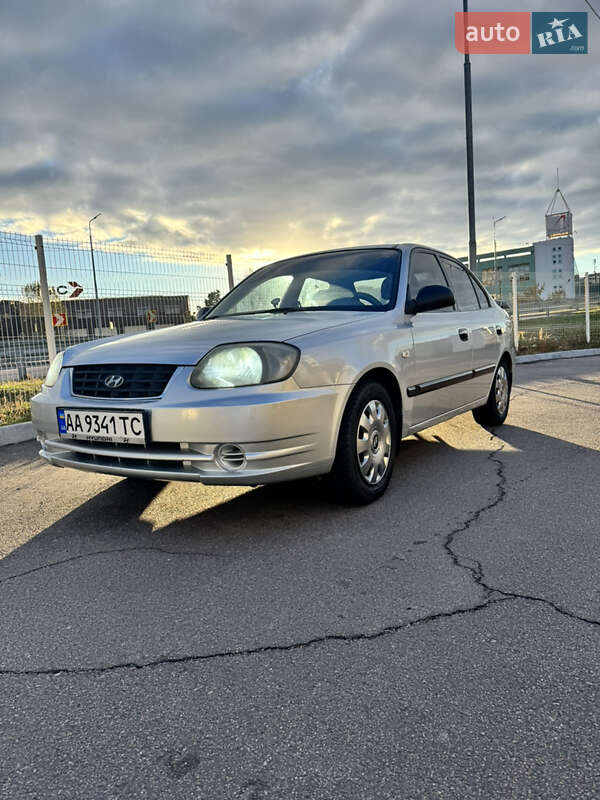 Hyundai Accent 2005