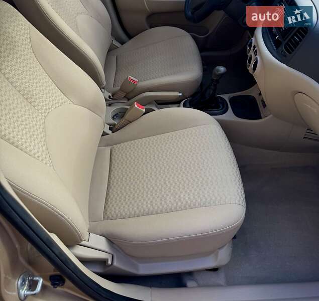 Седан Hyundai Accent 2009 в Харькове