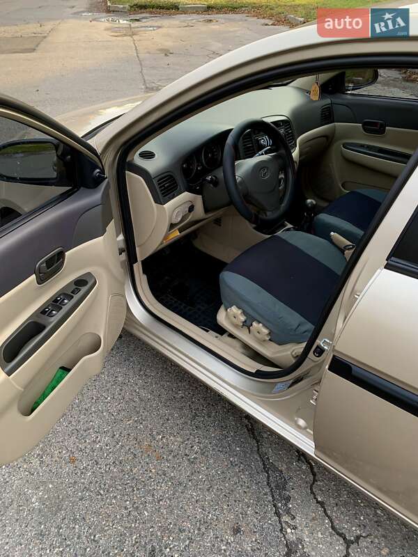 Седан Hyundai Accent 2009 в Харькове