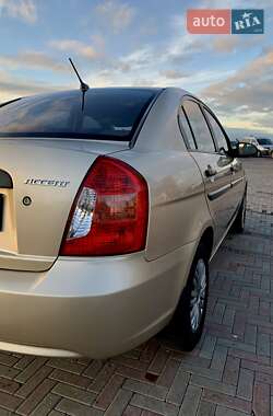 Седан Hyundai Accent 2009 в Харкові