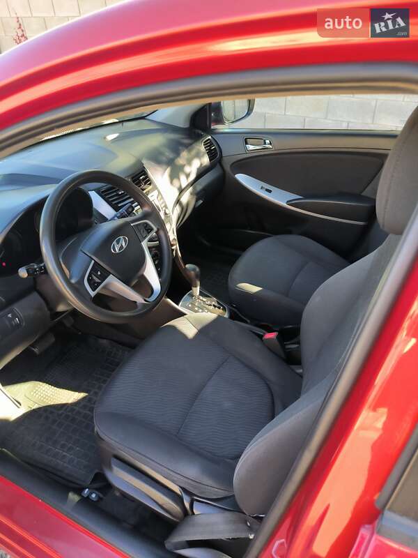 Седан Hyundai Accent 2012 в Одессе фото 50 Седан Hyundai Accent 2012 в Одессе