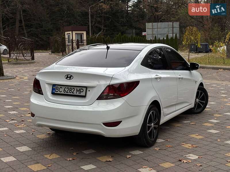 Седан Hyundai Accent 2012 в Трускавце