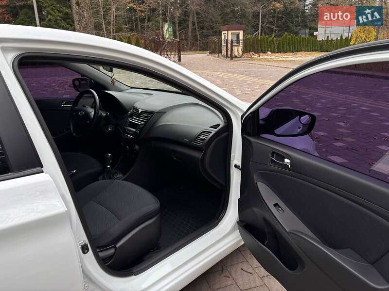 Седан Hyundai Accent 2012 в Трускавце