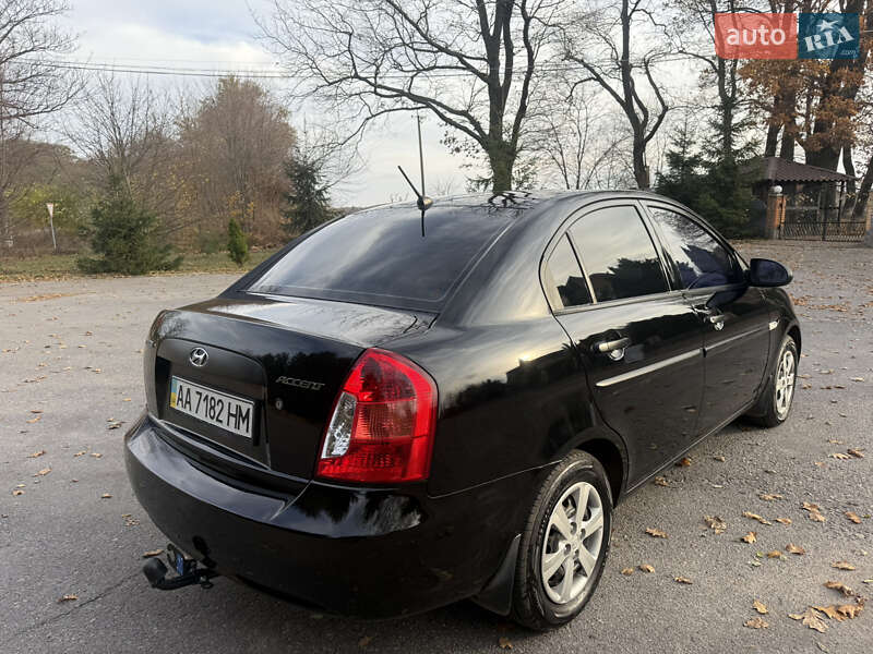 Седан Hyundai Accent 2008 в Прилуках