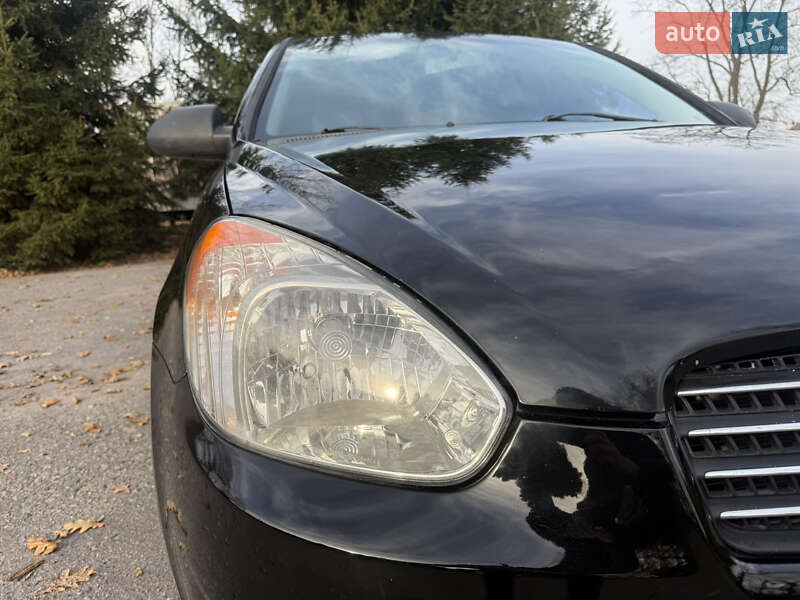 Седан Hyundai Accent 2008 в Прилуках