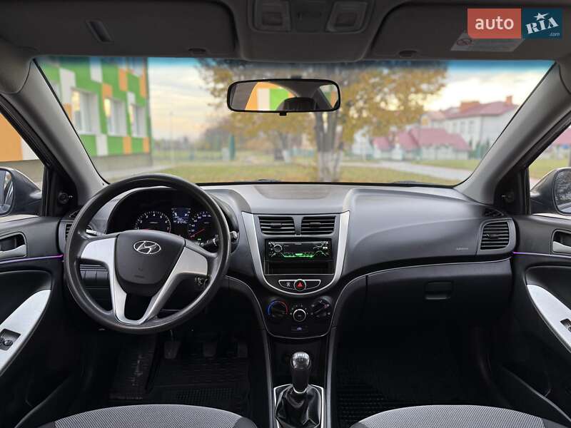 Седан Hyundai Accent 2011 в Тернополе